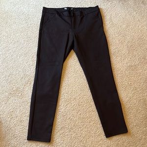 Kut from the Kloth stretch dress pant, size 16